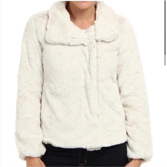 NWT Patagonia Pelage fuzzy faux fur full-zip jacket - Picture 2 of 9